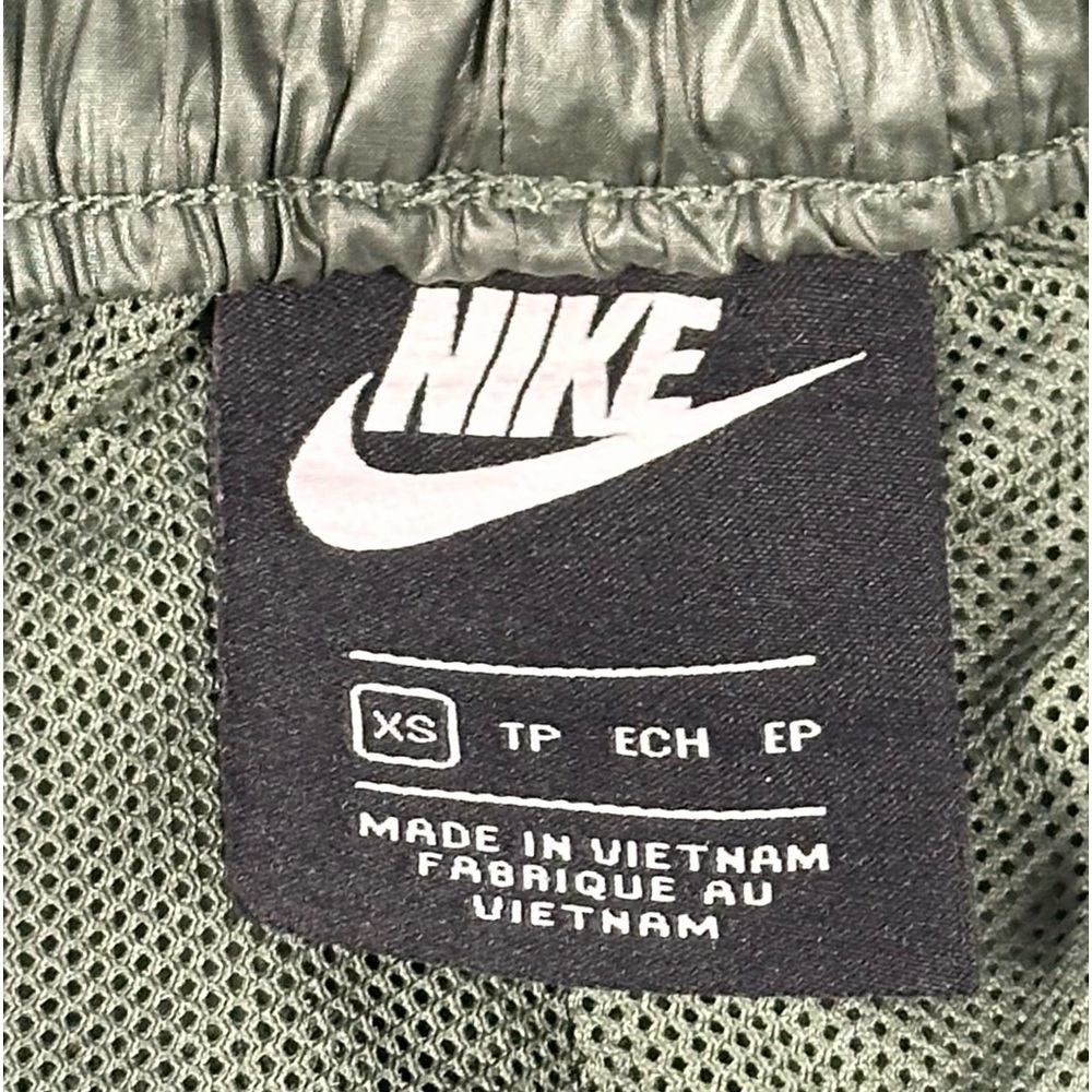 Women’s Nike Sportswear Woven Cargo Pants, Juniper, Size XS - Picture 13 of 16